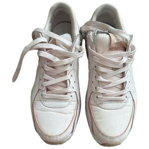 Nike Air Max – Rose Gold Swoosh | Women’s Sneaker | Neutral Luxe | 7.5